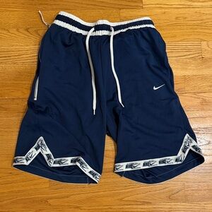 Nike Dri-FIT DNA+ Basketball Shorts Sports Shorts with White Trim